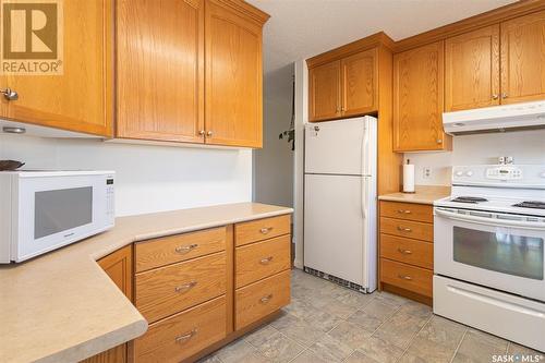313 217B Cree Place, Saskatoon, SK - Indoor Photo Showing Kitchen