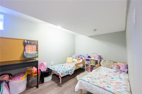 38 Princess Street, Hamilton, ON - Indoor Photo Showing Bedroom