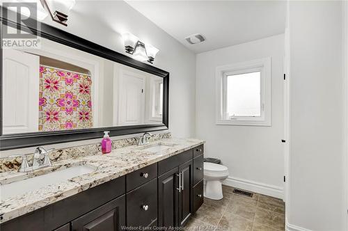 2685 Kevin Street, Lasalle, ON - Indoor Photo Showing Bathroom