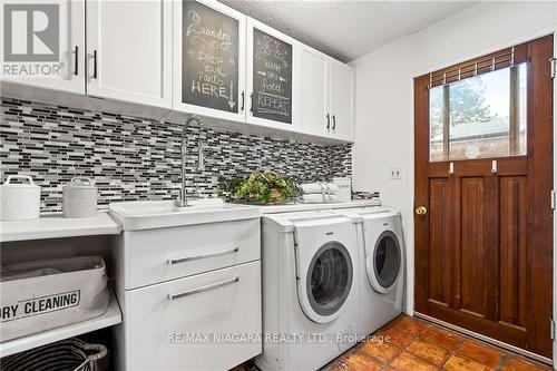 305 John Street, Niagara-On-The-Lake, ON - Indoor Photo Showing Laundry Room