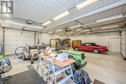 5588 Wellington 39 Road, Guelph/Eramosa, ON - Indoor Photo Showing Garage