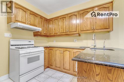 Upper - 360 Chantenay Dr Drive, Mississauga, ON - Indoor Photo Showing Kitchen