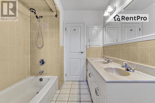 Upper - 360 Chantenay Dr Drive, Mississauga, ON - Indoor Photo Showing Bathroom