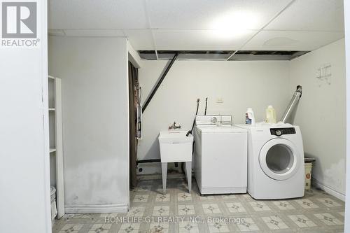 46 Trillium Crescent, London, ON - Indoor Photo Showing Laundry Room