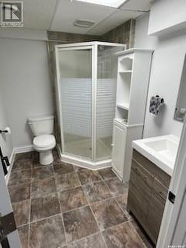 1450 East Heights, Saskatoon, SK - Indoor Photo Showing Bathroom