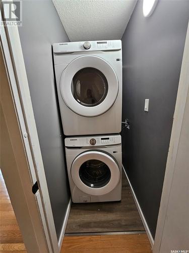1450 East Heights, Saskatoon, SK - Indoor Photo Showing Laundry Room