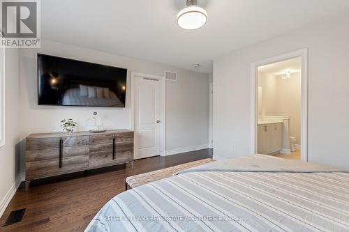 80 Tesla Crescent, East Gwillimbury, ON - Indoor Photo Showing Bedroom