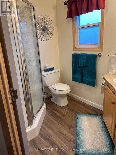 402 - 237 Salmon Point Road, Prince Edward County, ON - Indoor Photo Showing Bathroom