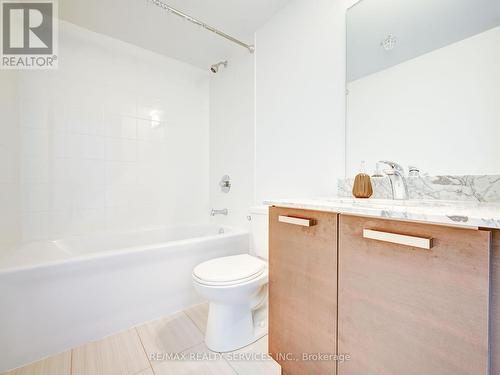 316 - 36 Lisgar Street, Toronto, ON - Indoor Photo Showing Bathroom