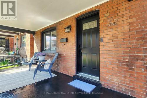 32 Belvidere Avenue, Toronto, ON - Outdoor With Exterior