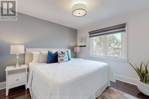 32 Belvidere Avenue, Toronto, ON - Indoor Photo Showing Bedroom