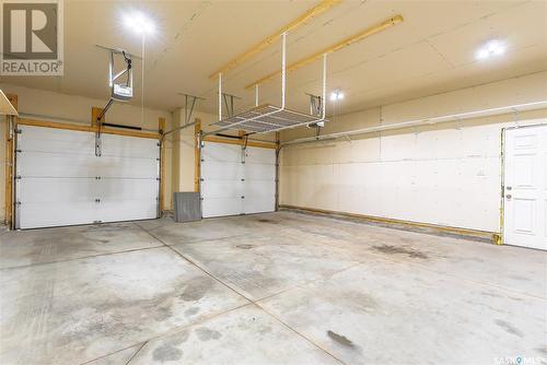 436 Snead Crescent, Warman, SK - Indoor Photo Showing Garage