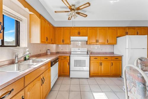 99 Donn Avenue|Unit #208, Hamilton, ON - Indoor Photo Showing Kitchen With Double Sink