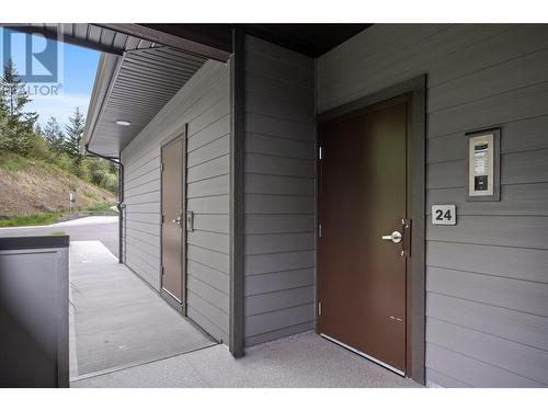 2161 Upper Sundance Drive Unit# 24, West Kelowna, BC - Outdoor With Exterior