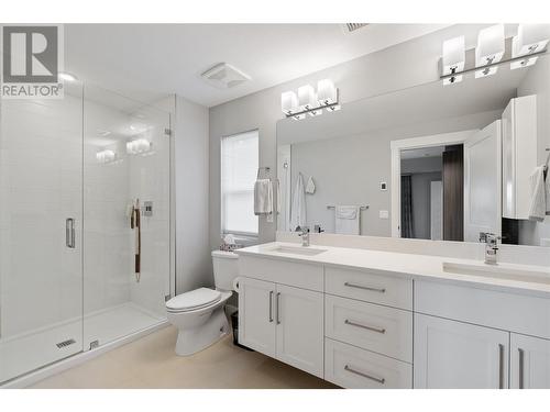 2161 Upper Sundance Drive Unit# 24, West Kelowna, BC - Indoor Photo Showing Bathroom