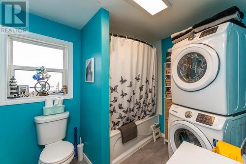 7545 Pooley Road, Prince George, BC - Indoor Photo Showing Laundry Room