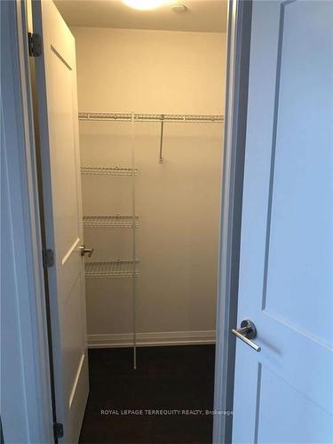 2602-7895 Jane St, Vaughan, ON - Indoor With Storage