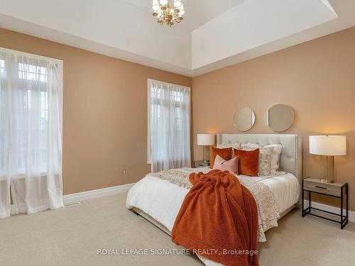 12 Valley Point Cres, King, ON - Indoor Photo Showing Bedroom