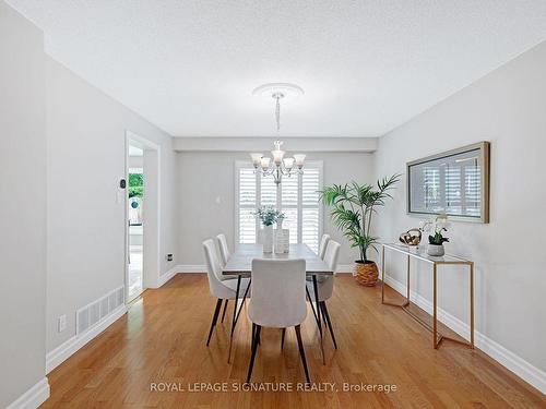 3095 Tours Rd, Mississauga, ON - Indoor Photo Showing Dining Room