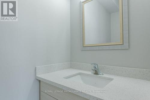 12 - 550 Brealey Drive, Peterborough, ON - Indoor Photo Showing Bathroom
