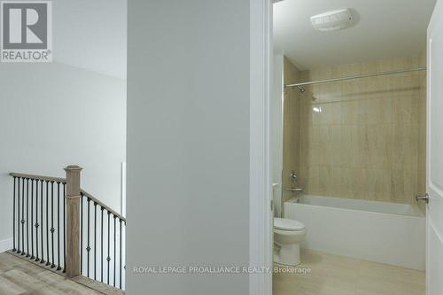 12 - 550 Brealey Drive, Peterborough, ON - Indoor Photo Showing Bathroom