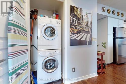 2903 - 2230 Lake Shore Boulevard W, Toronto, ON - Indoor Photo Showing Laundry Room