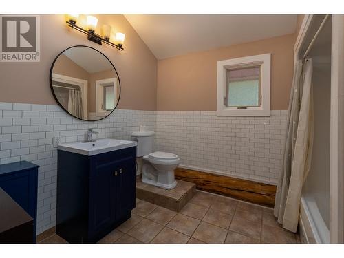 6142 Kilby Road, Terrace, BC - Indoor Photo Showing Bathroom