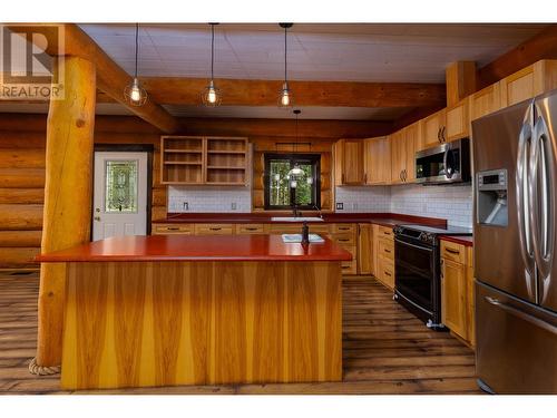 6142 Kilby Road, Terrace, BC - Indoor Photo Showing Kitchen