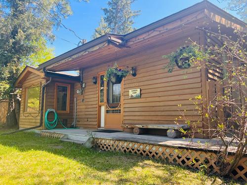 4678 Spruce Street, Windermere, BC - Outdoor
