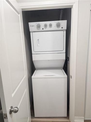 50 Herrick Avenue|Unit #245, St. Catharines, ON - Indoor Photo Showing Laundry Room