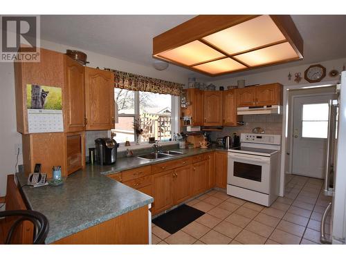 536-537 Loon Avenue, Vernon, BC - Indoor Photo Showing Kitchen With Double Sink
