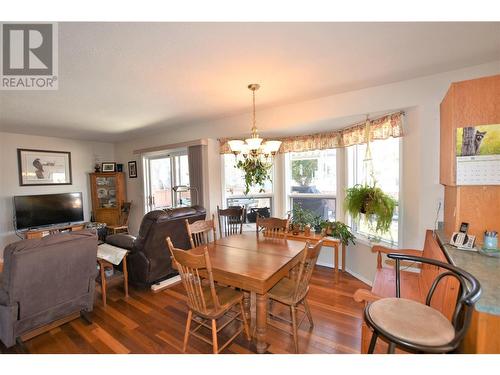 536-537 Loon Avenue, Vernon, BC - Indoor Photo Showing Dining Room