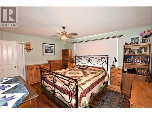 536-537 Loon Avenue, Vernon, BC - Indoor Photo Showing Bedroom