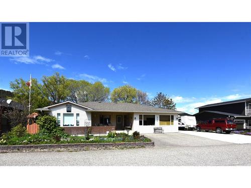 536-537 Loon Avenue, Vernon, BC - Outdoor With Facade