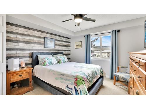 3216 - 205 Third Avenue, Invermere, BC - Indoor Photo Showing Bedroom