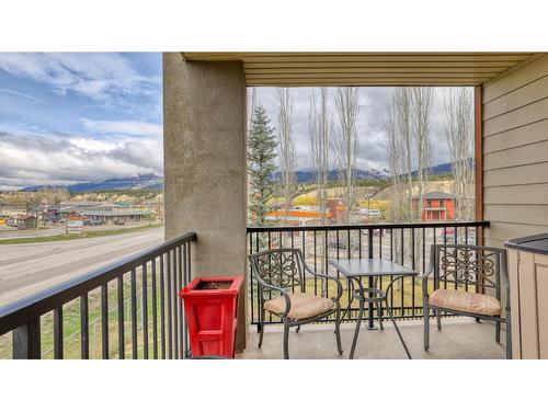 3216 - 205 Third Avenue, Invermere, BC - Outdoor With Exterior