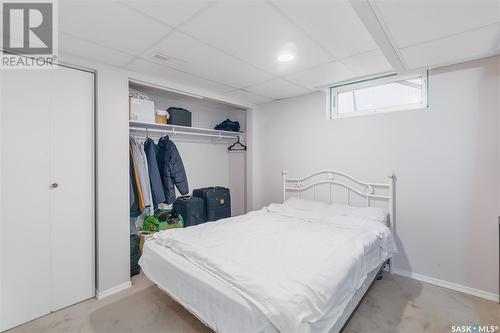 10 Mitchell Street, Saskatoon, SK - Indoor Photo Showing Bedroom