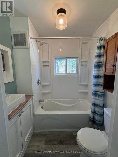 74 Highway 33, Quinte West, ON - Indoor Photo Showing Bathroom
