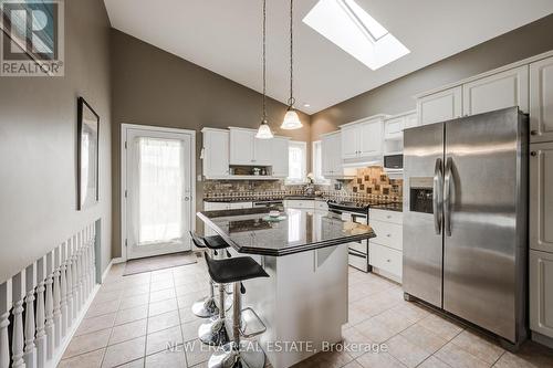 451 Highview Drive, St. Thomas, ON - Indoor Photo Showing Kitchen With Stainless Steel Kitchen With Upgraded Kitchen