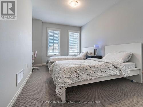 9561 Tallgrass Avenue, Niagara Falls, ON - Indoor Photo Showing Bedroom