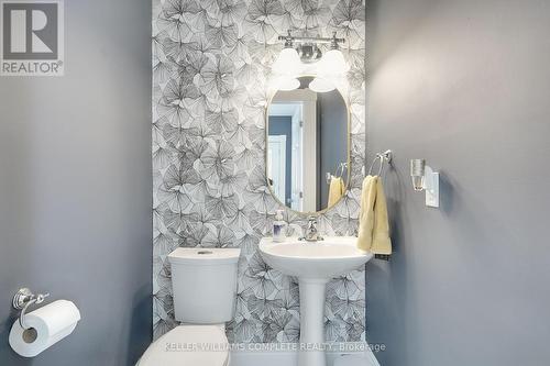 131 Drummond Street, Brantford, ON - Indoor Photo Showing Bathroom