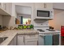 212 - 880 Wordsworth Avenue, Warfield, BC  - Indoor Photo Showing Kitchen 