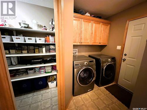 3936 E Nottingham Crescent, Regina, SK - Indoor Photo Showing Laundry Room