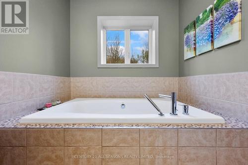 66 Quarry Road, Bancroft, ON - Indoor Photo Showing Bathroom