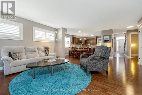 300 Ridge Top Crescent, Guelph/Eramosa, ON - Indoor Photo Showing Living Room