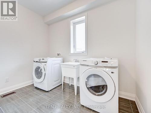 66 Oriole Crescent, Port Colborne, ON - Indoor Photo Showing Laundry Room