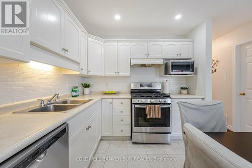 39 Kitchener Avenue, Brantford, ON - Indoor Photo Showing Kitchen With Double Sink