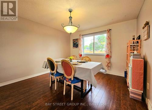 242 Colette Drive, London, ON - Indoor Photo Showing Dining Room