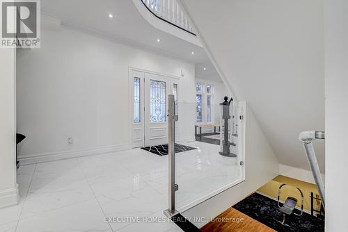 7 Amberdale Court, Caledon, ON - Indoor Photo Showing Other Room