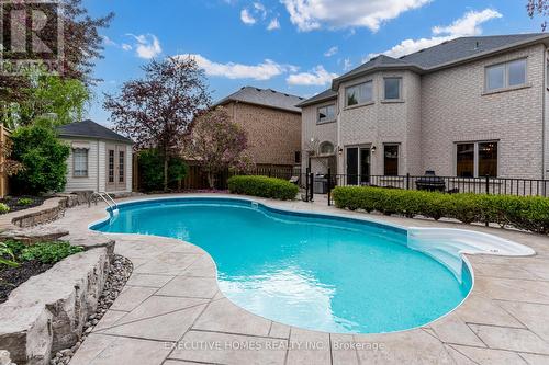 7 Amberdale Court, Caledon, ON - Outdoor With In Ground Pool With Backyard
